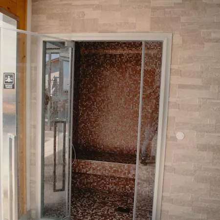 Halykos Hotel 3*