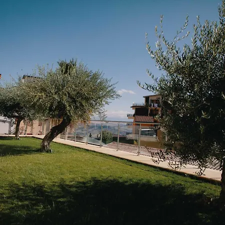 Halykos 3*