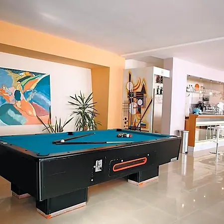 Halykos Hotel 3*